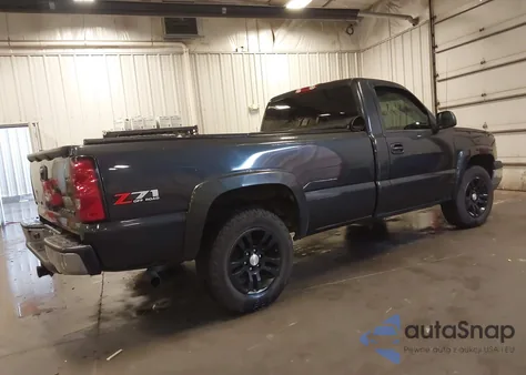 2004 Chevrolet Silverado 1500 Z71 from USA, damaged, VIN 1GCEK14T04E221861